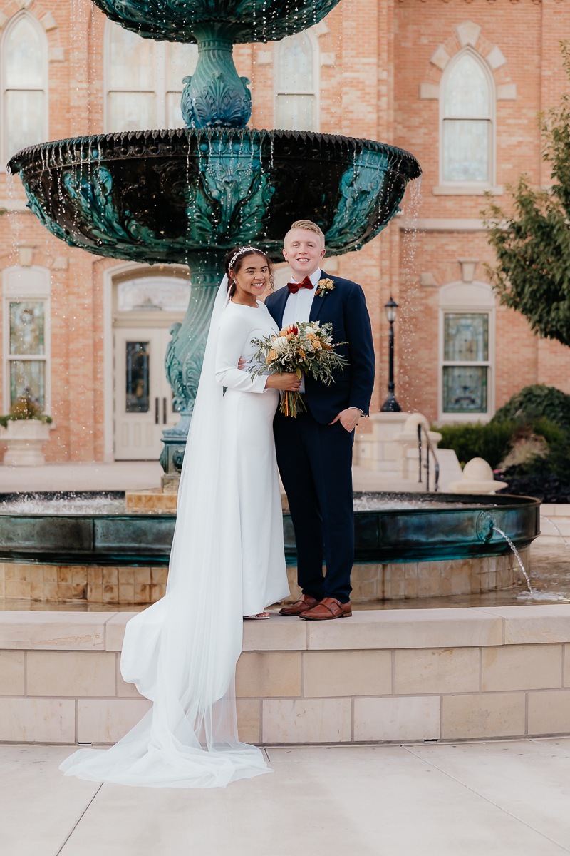 Buy white jacket black pants tuxedo wedding Shop, image size:800x1200