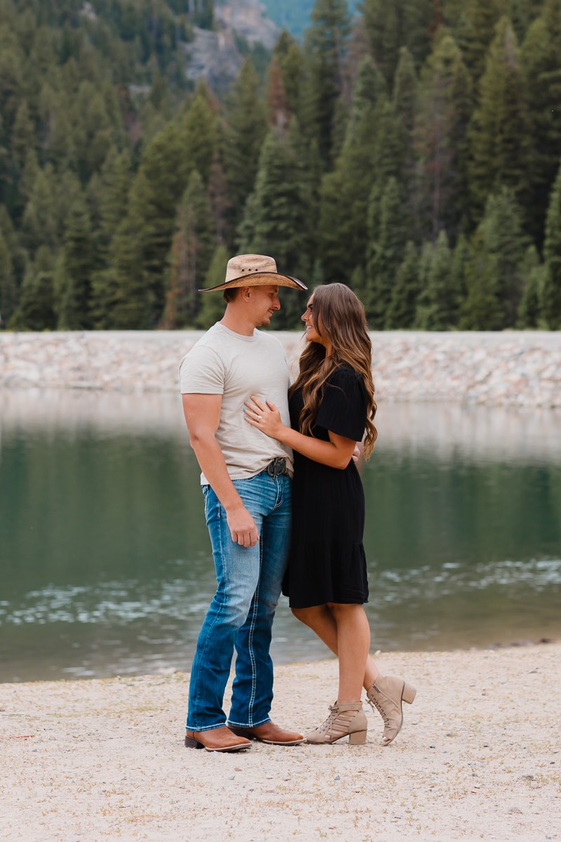 Salt-Lake-City-Photographer-AshleyAustenEngagements-003