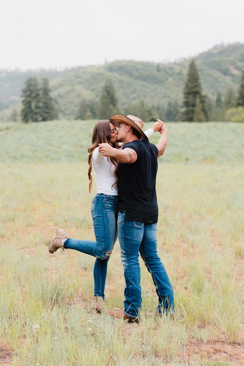 Salt-Lake-City-Photographer-AshleyAustenEngagements-104