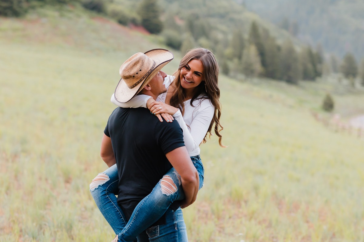 Salt-Lake-City-Photographer-AshleyAustenEngagements-245