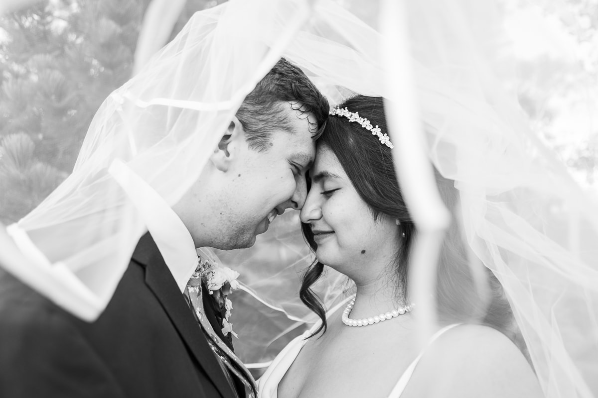 SaltLakeCityPhotographer-TommyBrendaWedding-035