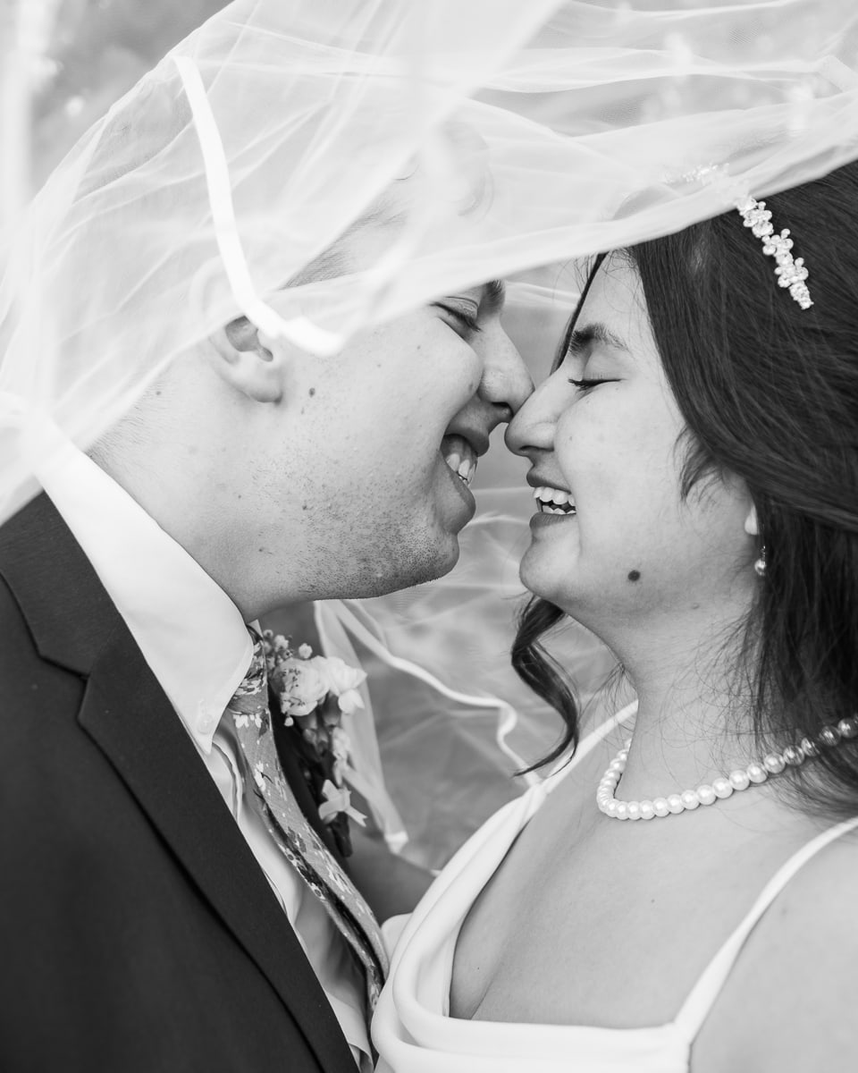 SaltLakeCityPhotographer-TommyBrendaWedding-043