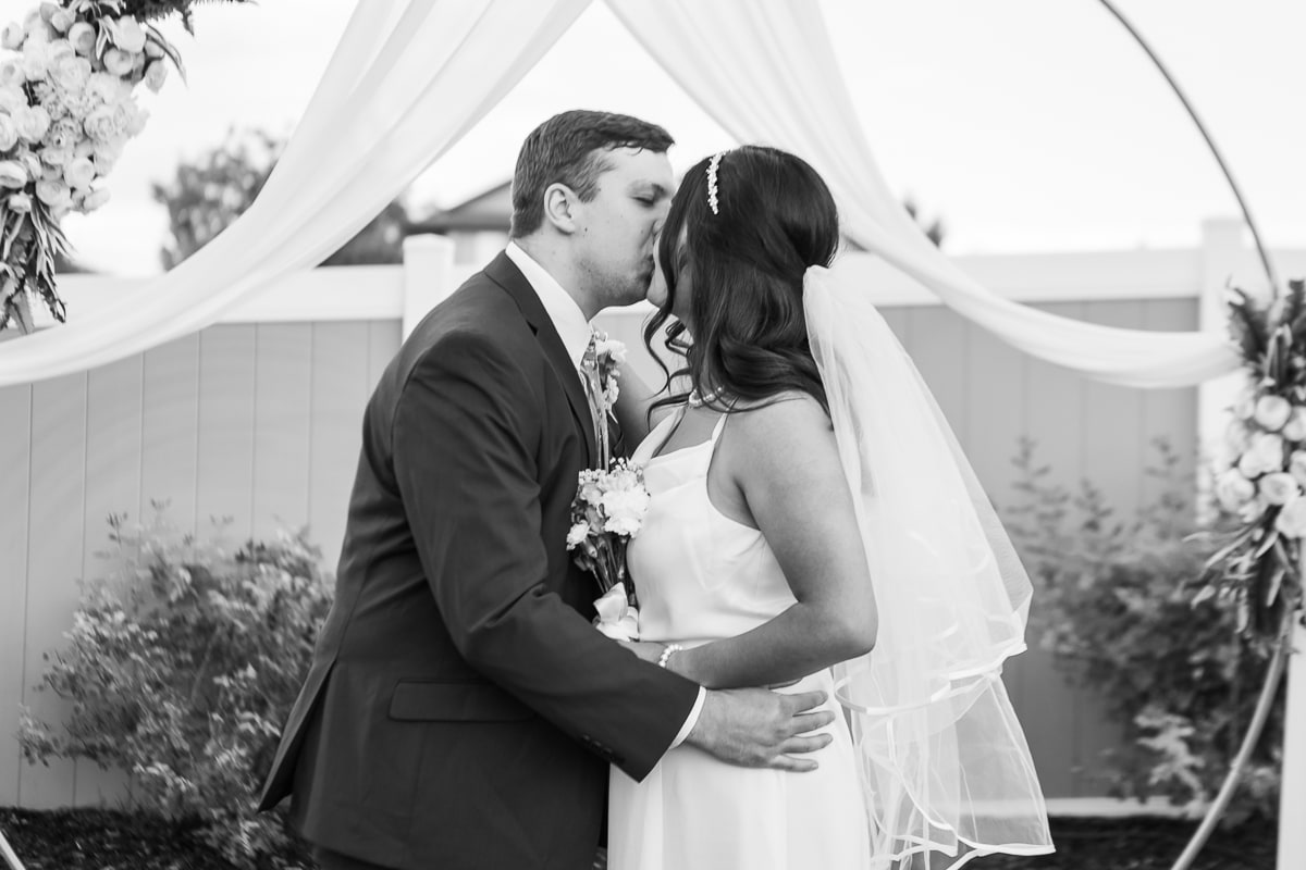 SaltLakeCityPhotographer-TommyBrendaWedding-196