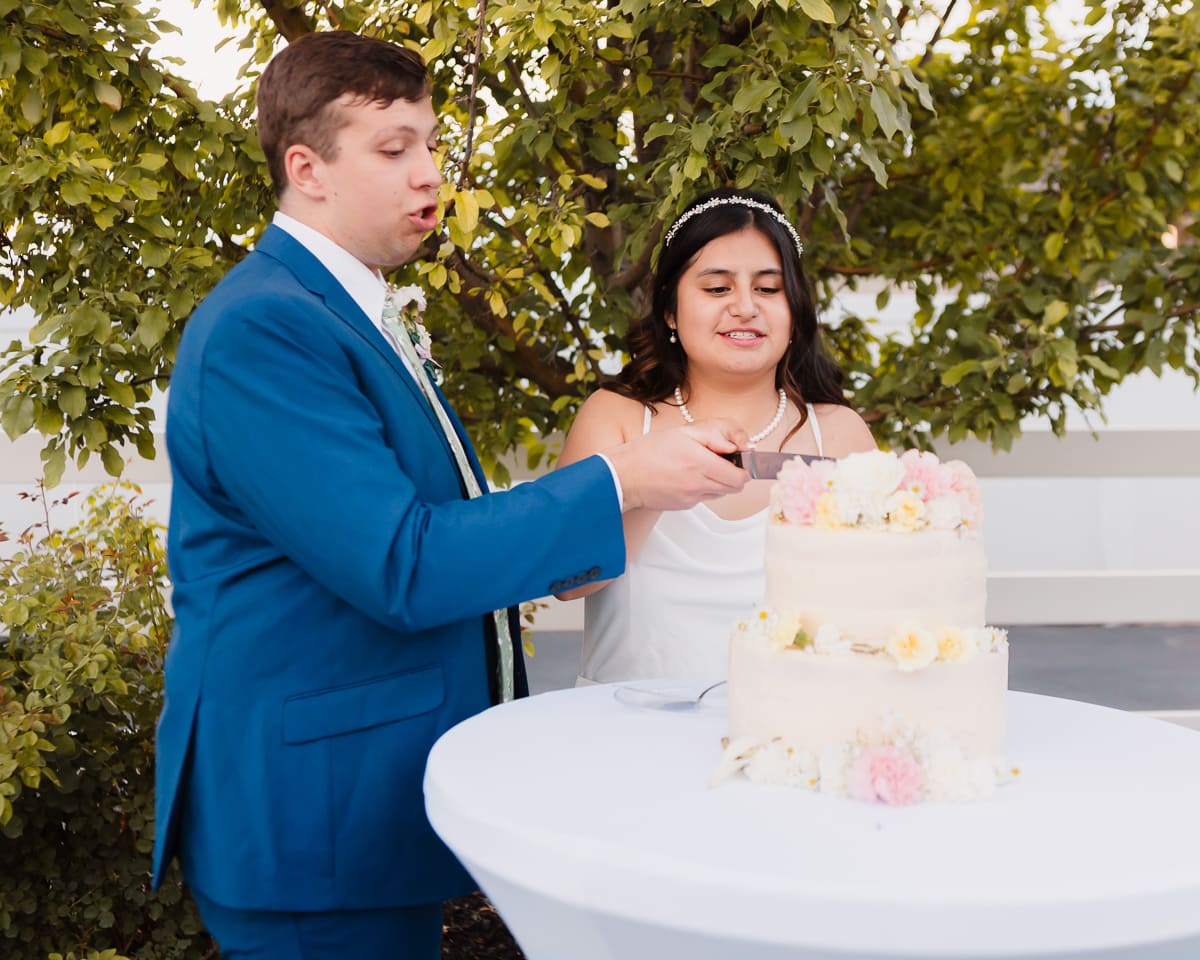 SaltLakeCityPhotographer-TommyBrendaWedding-348