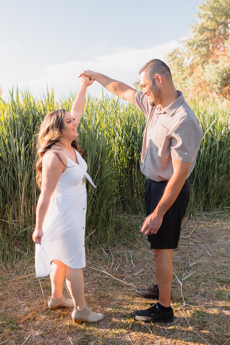 SaltLakeCityPhotographer-DeziraeThomasEngagements-038