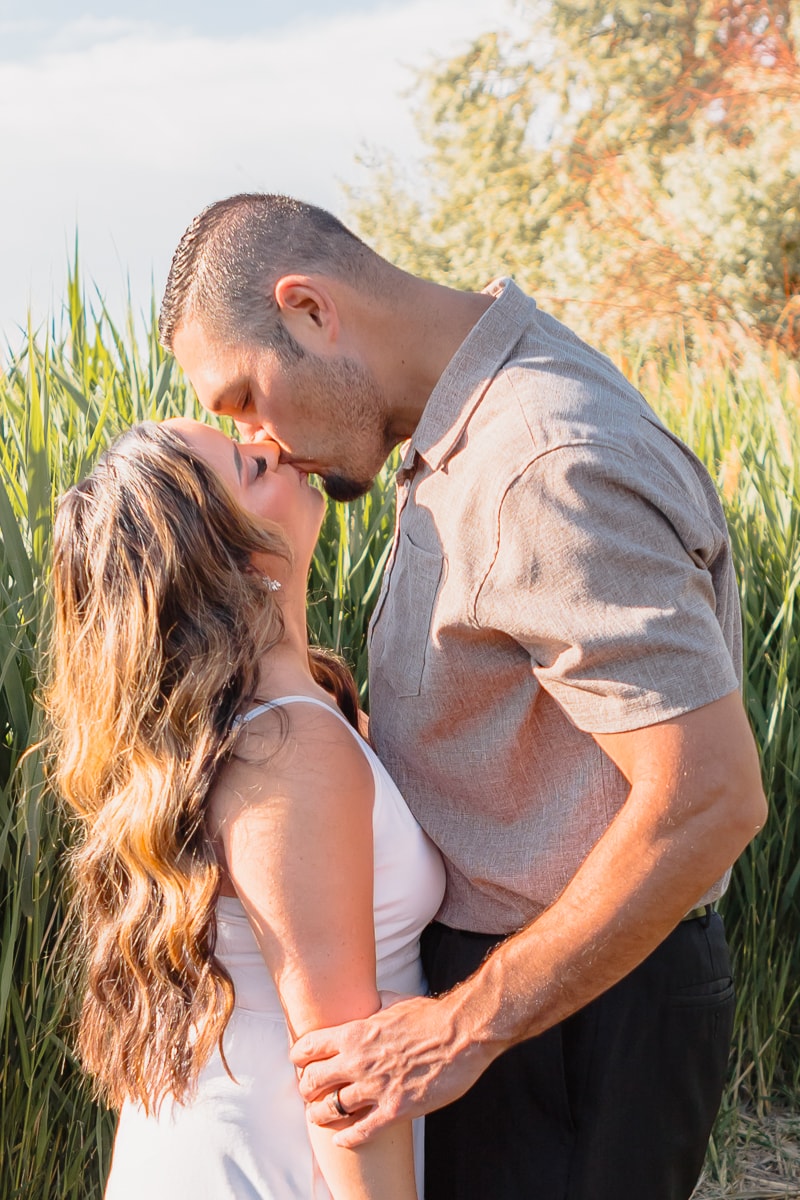 SaltLakeCityPhotographer-DeziraeThomasEngagements-039