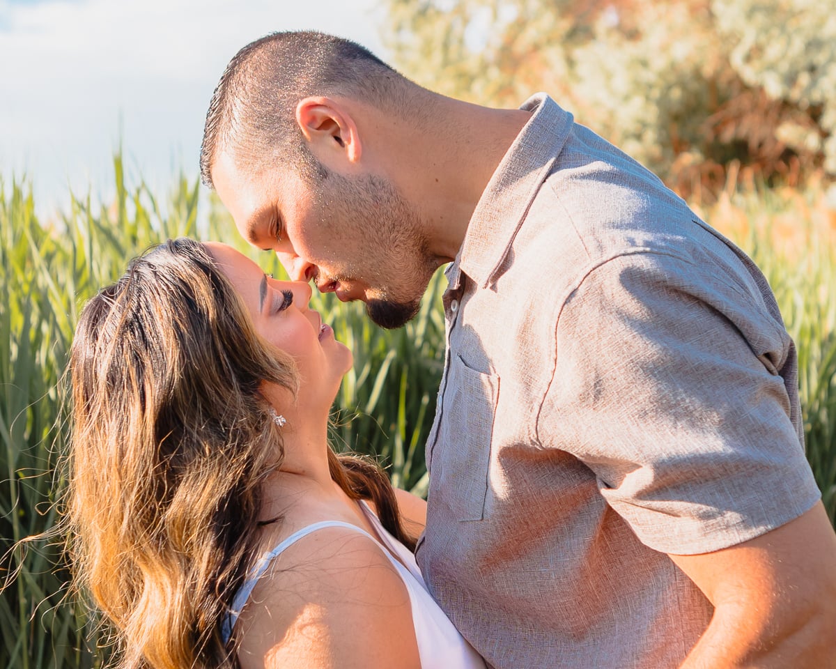 SaltLakeCityPhotographer-DeziraeThomasEngagements-040