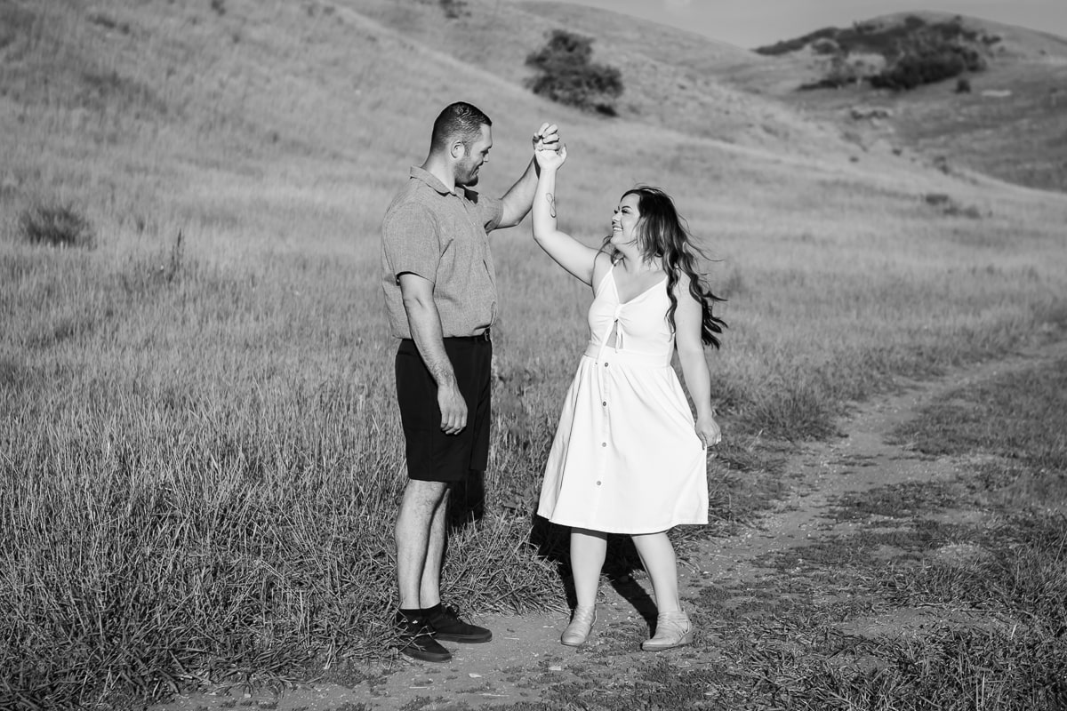 SaltLakeCityPhotographer-DeziraeThomasEngagements-166