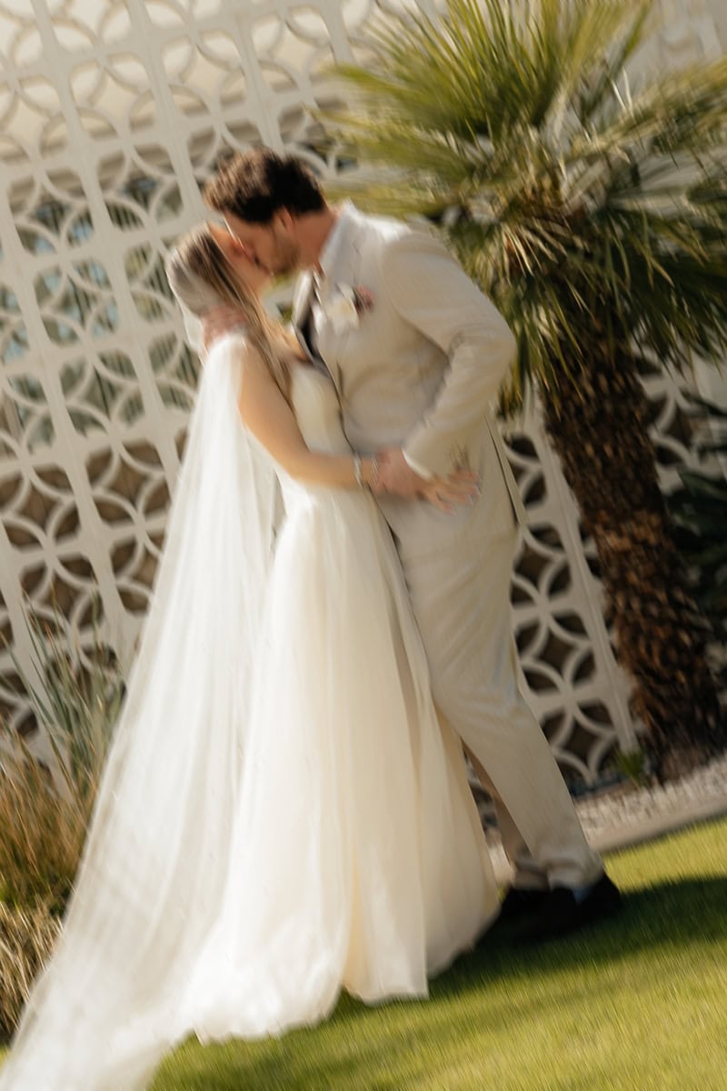 Palm-Springs-Elopement-Photographer-04
